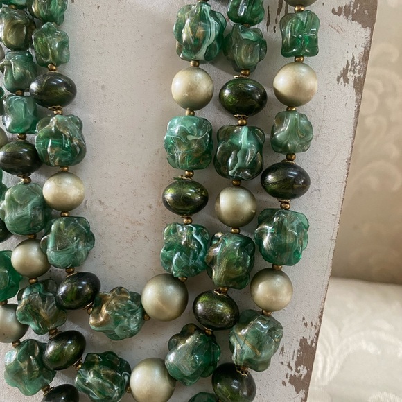 Vintage Three Strand Necklace - Picture 4 of 8